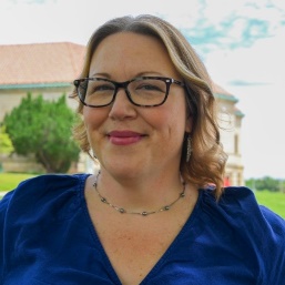 Ronda Slaven headshot